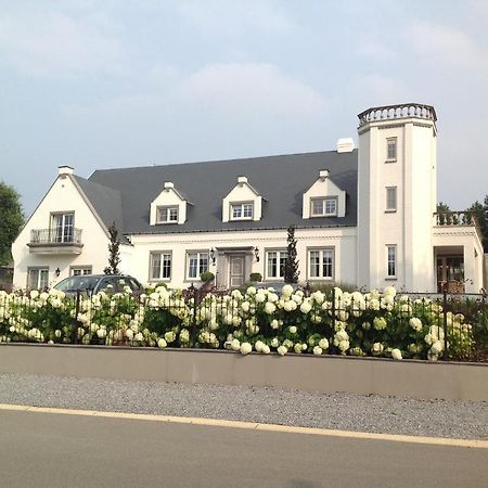 B&B Villa Reynaert Opoeteren Exterior photo